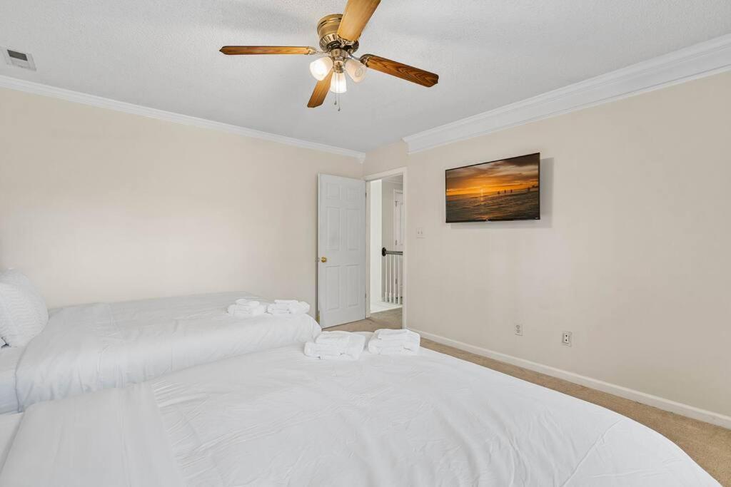 Cozy 4B 2 5B University Home King Beds Jacuzzi Charlotte Exterior photo